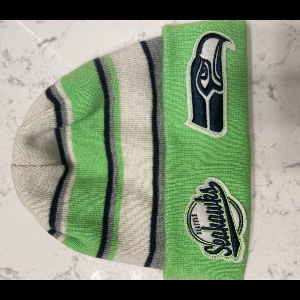 🏈Official NFL 🏈 SEAHAWKS beanie